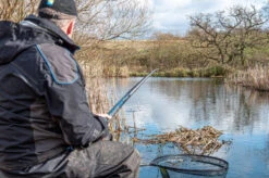 Preston Edge Monster Margin Pole 8,5m 10 Preston Edge Monster Margin Pole 8,5m -Exporteren Vis Kunsten Winkel a5c7e517bf2dfed1